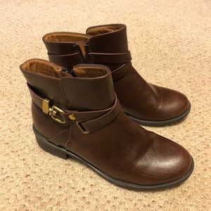 Brown Croft and Barrel Ortholite ankle boots